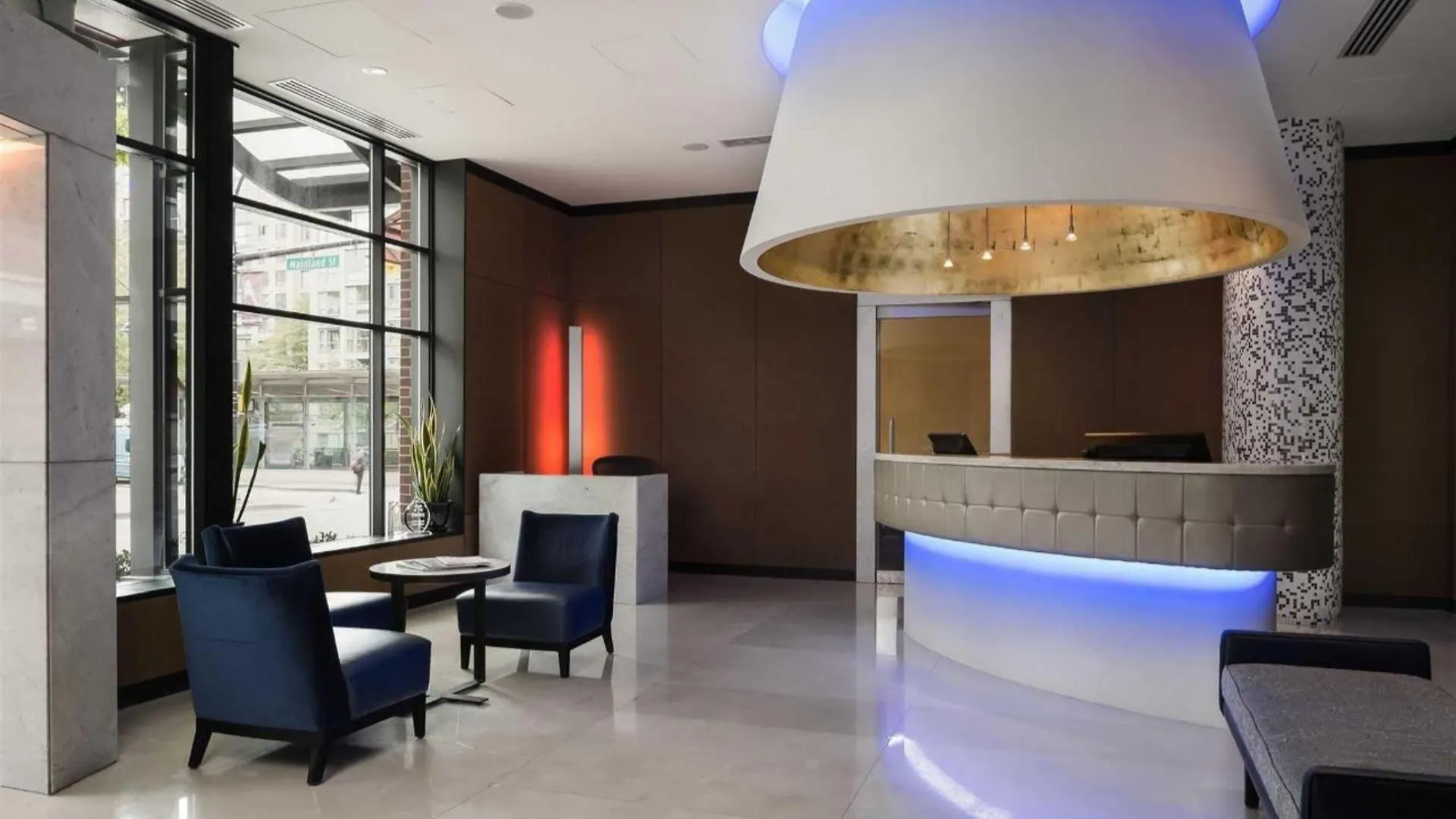 Opus Vancouver Hotel